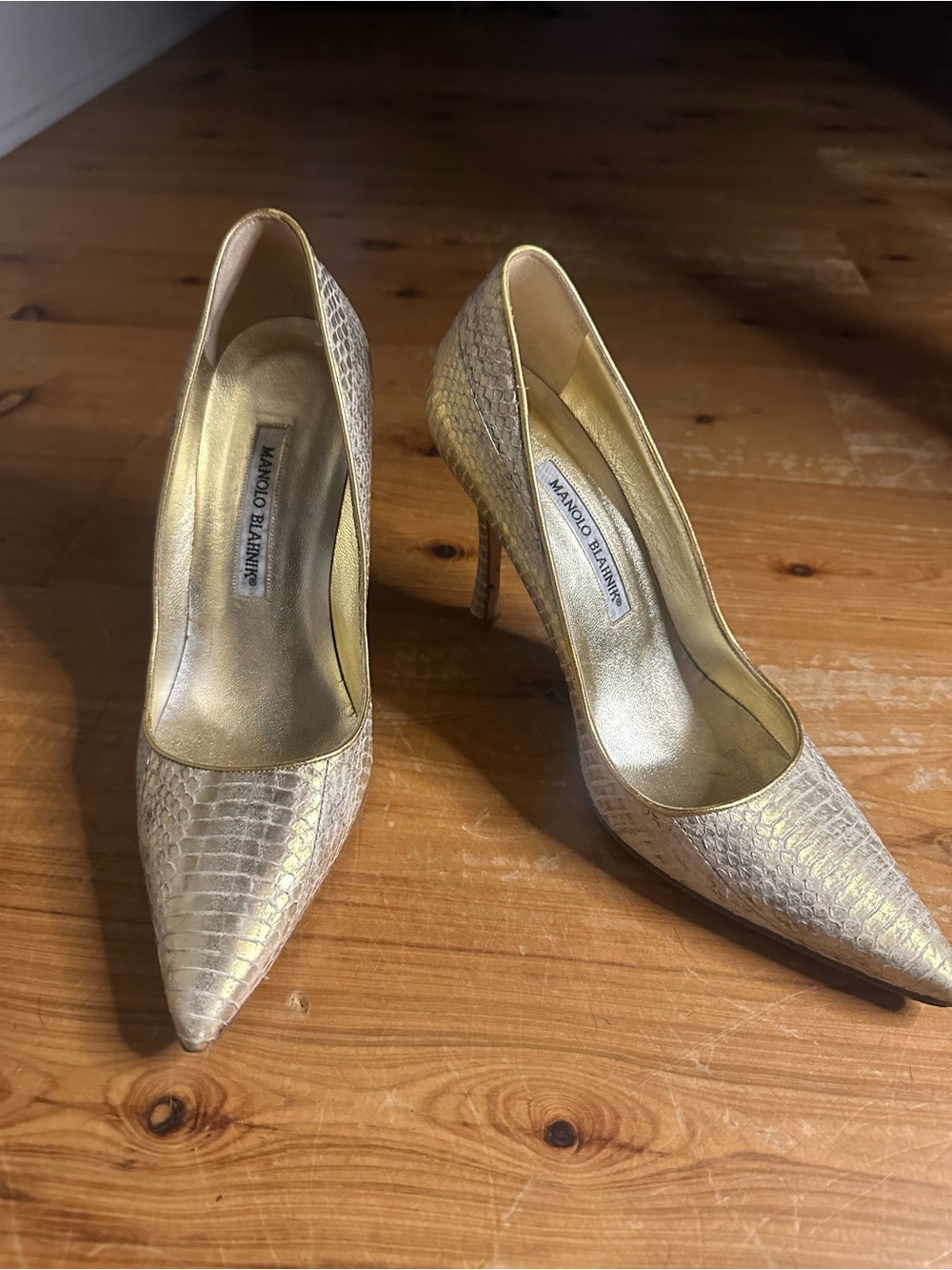 Manolo Blahnik Metallic Gold Snakeskin-Textured Pointed-Toe Pumps